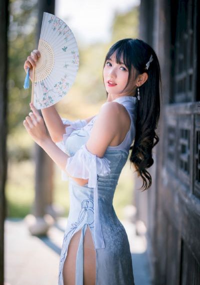手伸进裙摆揉h兄妹文_4K全集免费观看
