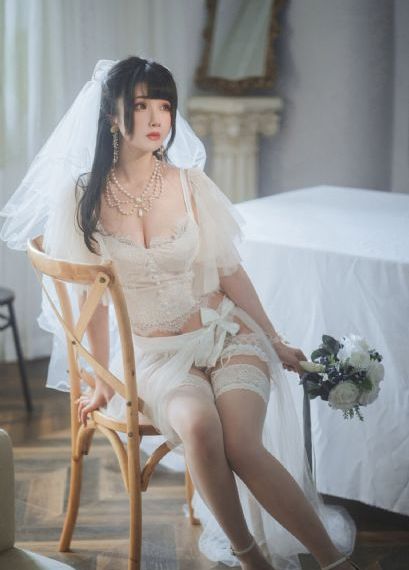 最年轻的小姨子在线观看_国语版高清